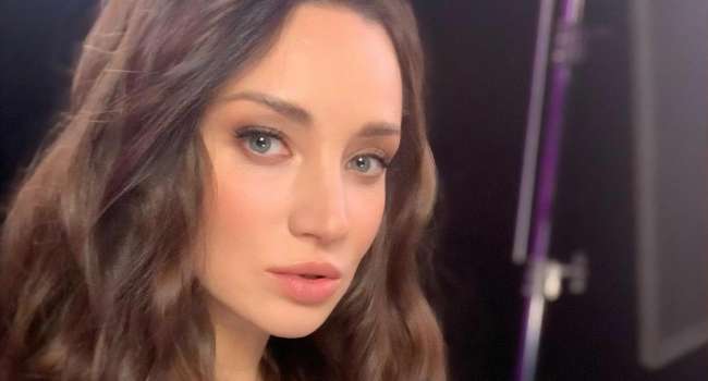 «Еще одна с*ка»: украинская танцовщица Татьяна Денисова продалась за кровавые рубли и уехала развлекать россиян