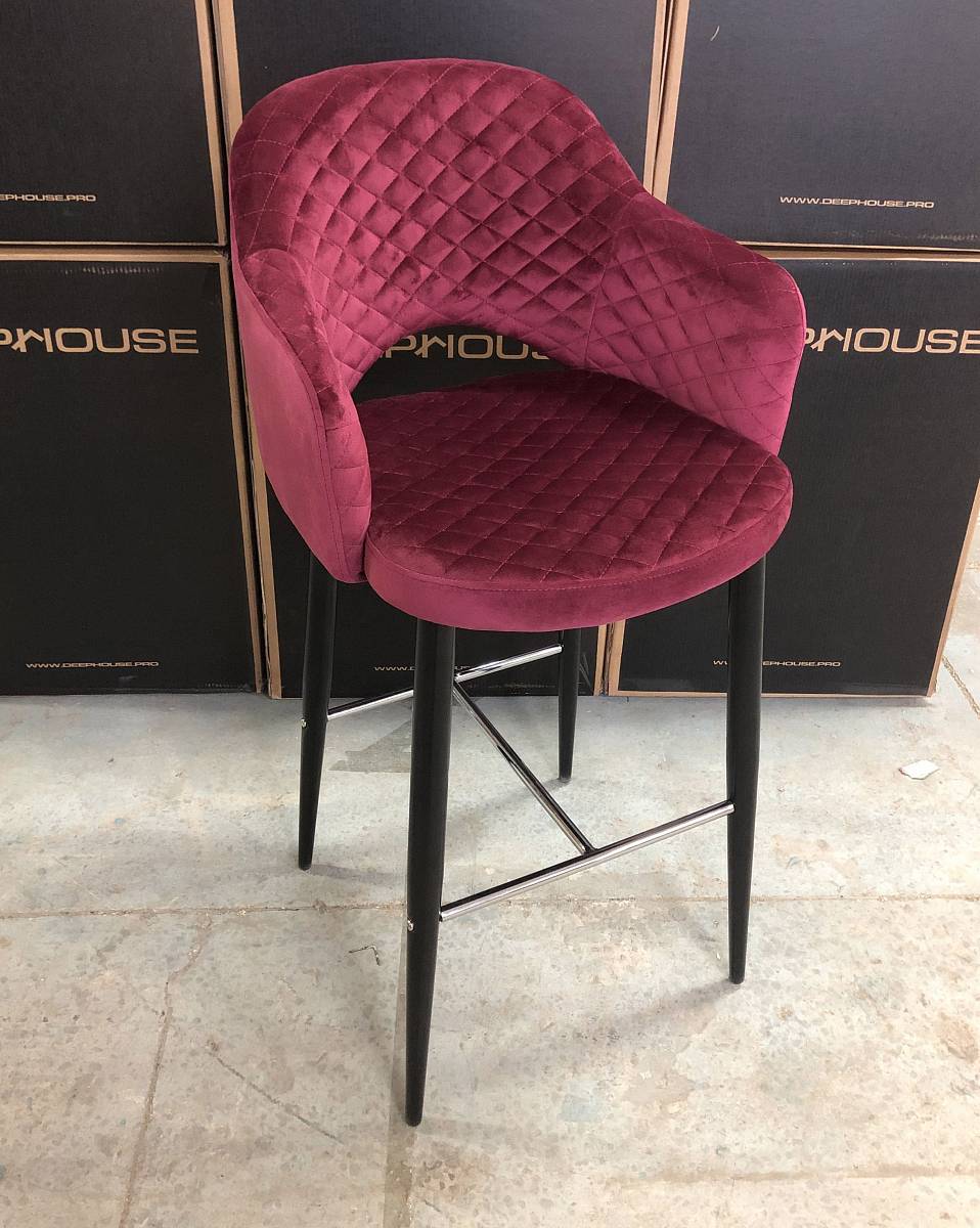 Барные стулья: разновидности и особенности выбора