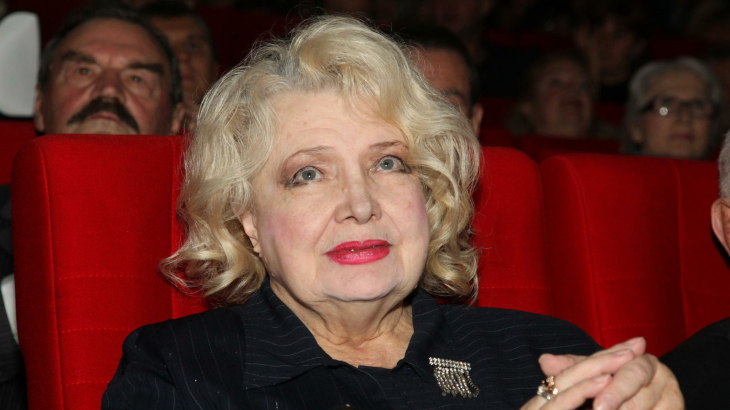 Близкие Дорониной назвали враньем слухи о попадании актрисы в дом престарелых