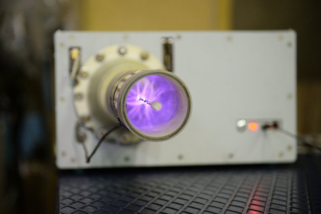 Китай привлек бизнес к разработке полупроводниковых чипов, сообщили СМИ