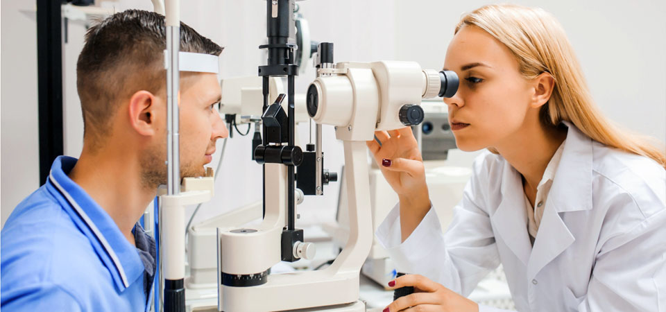 Биомикроскопия глазного дна: что это такое? Особенности подготовки и проведения процедуры