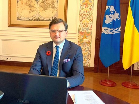 Глава МИД Украины предложил «закрыть Россию на замок»