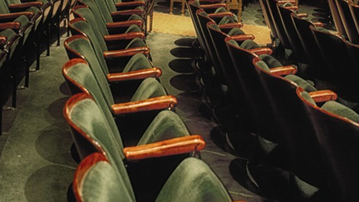 Режиссер Астрахан высказался о покинувших «Школу современной пьесы» артистах