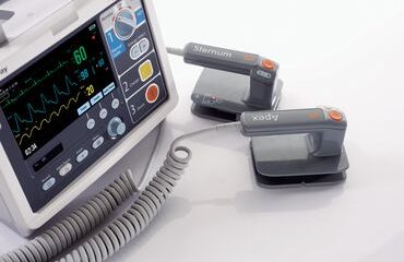 Автоматический дефибриллятор