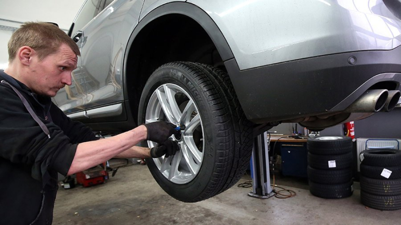 «Известия» выяснили причины массового отказа страховщиков в ремонте по ОСАГО