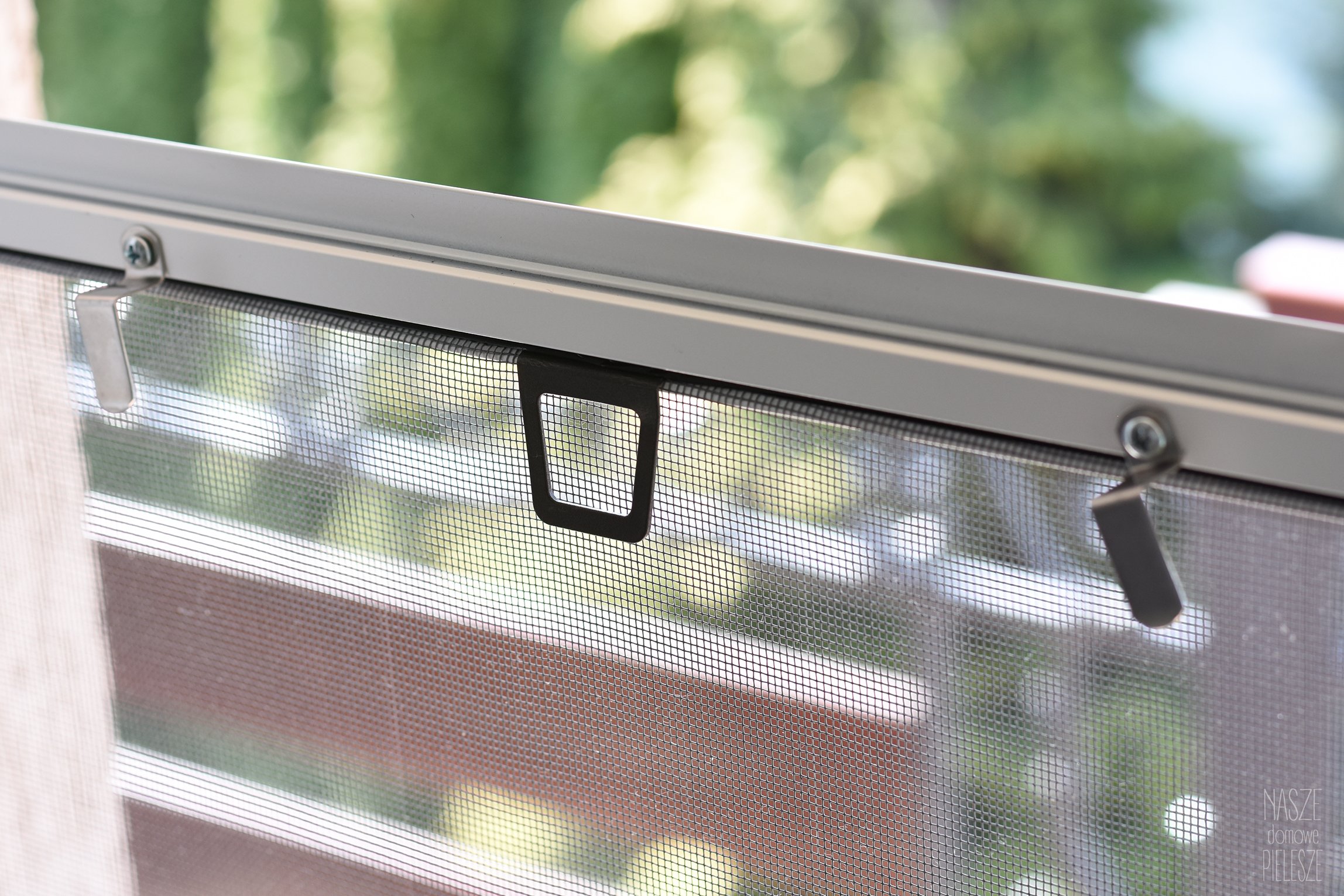 Москитные сетки на окна: где заказать?