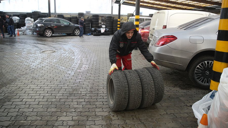 Эксперт рассказал о правилах смены зимней резины на летнюю