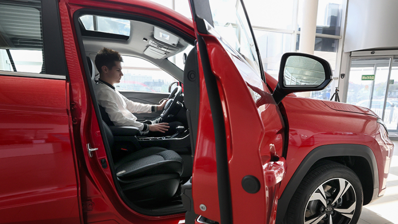 Автоэксперт рассказал об актуальных способах сэкономить на покупке авто