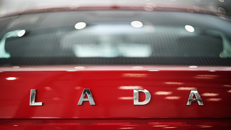 АвтоВАЗ продал 100 тыс. автомобилей с начала 2023 года