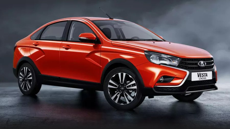 АвтоВАЗ возобновил производство кросс-седана Lada Vesta