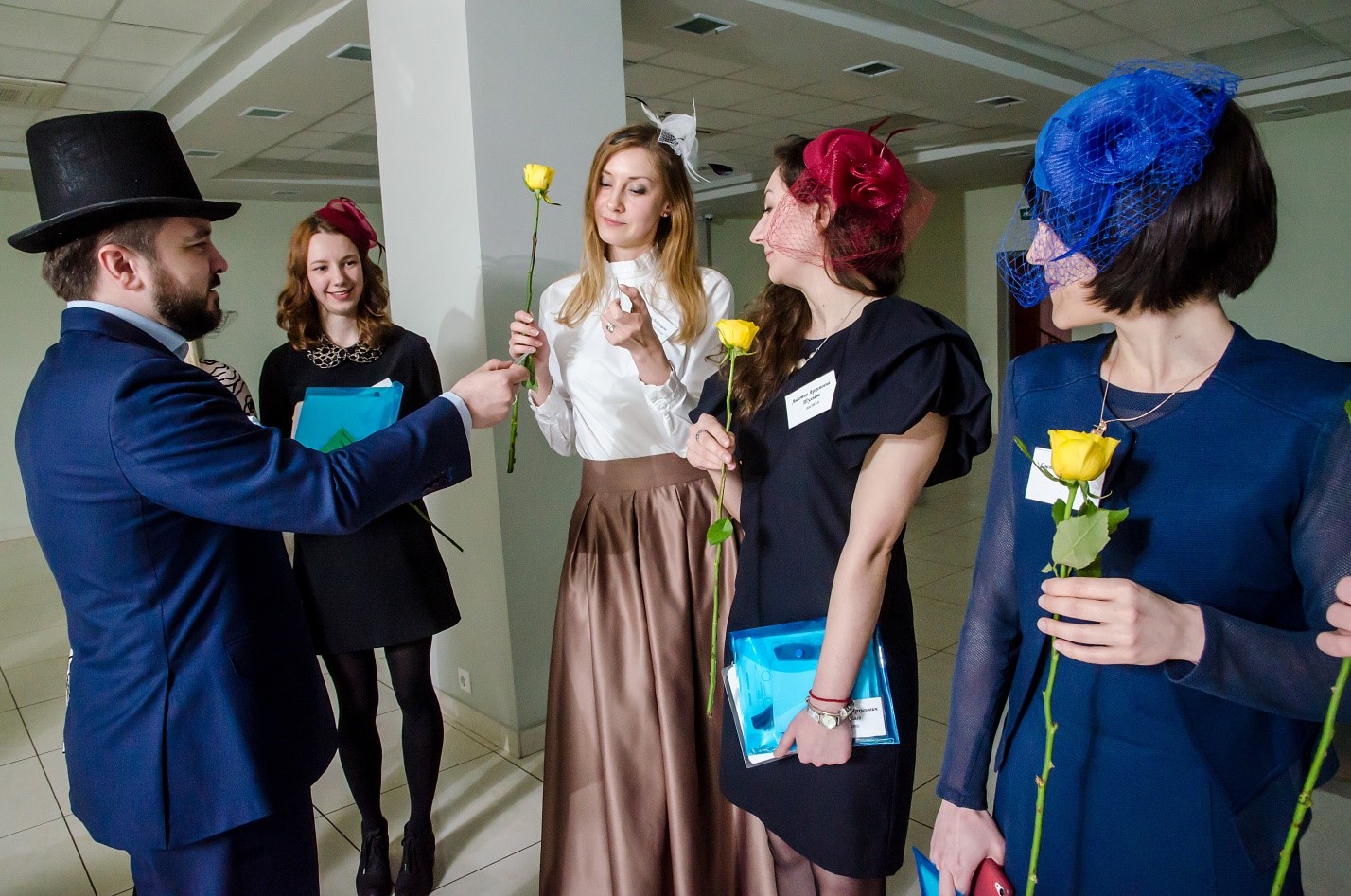 Развлечения на 8 марта в офис: подойдет ли квест? Как его выбрать?