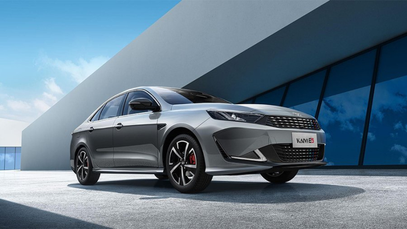 Седан Kaiyi E5 получил новую базовую комплектацию на российском рынке