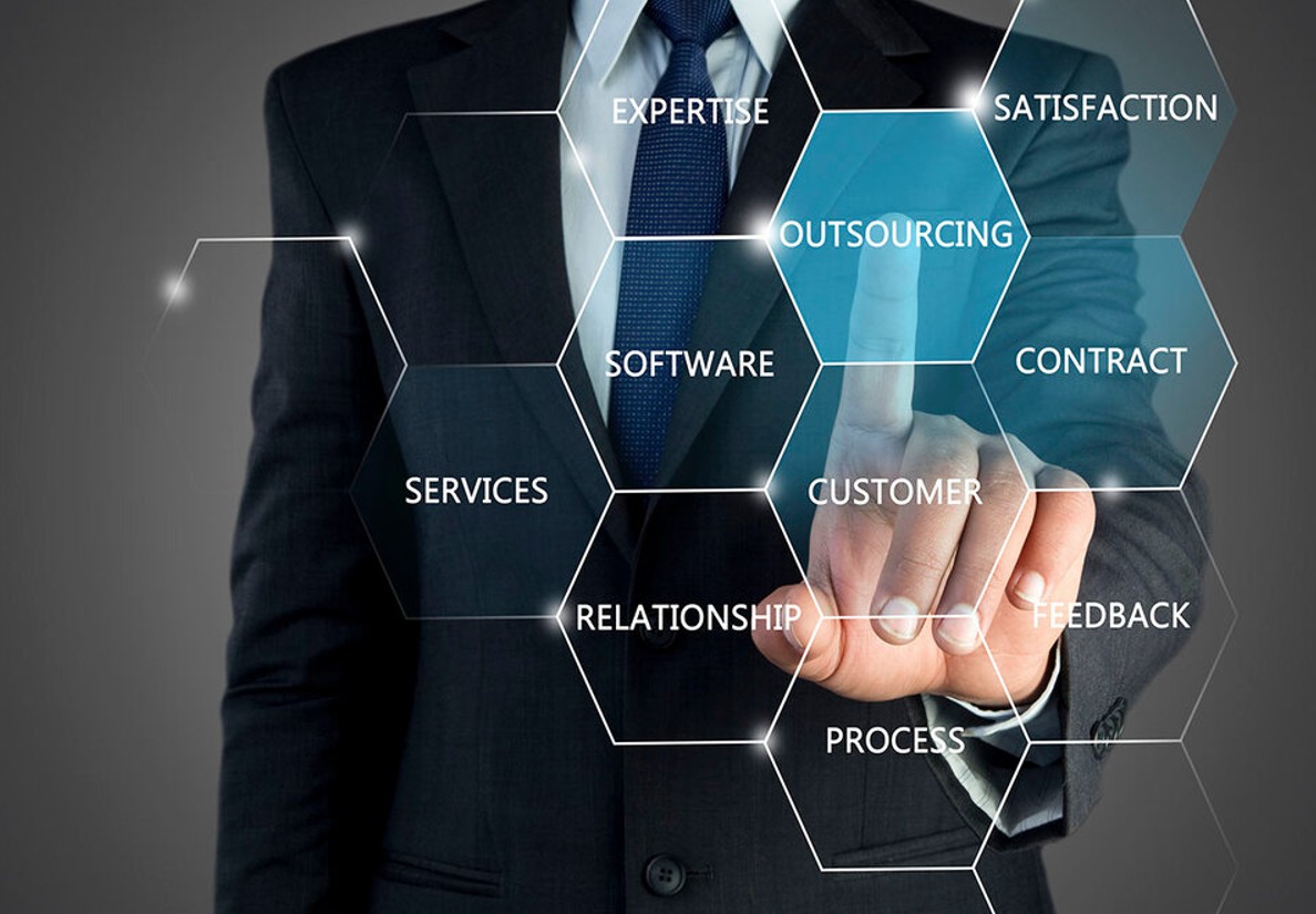 Аутстаффинг разработчиков - что это такое? Как он работает? В чем его достоинства?