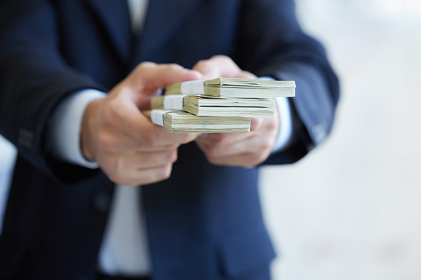 В каком банке выгоднее взять потребительский кредит наличными без справок и поручителей