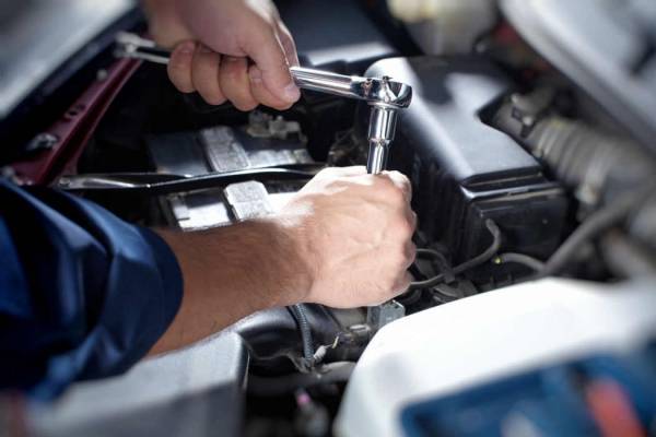 Сеть СТО в Мотюль Гараж в Санкт-Петербурге - профессиональный ремонт автомобилей по выгодным ценам