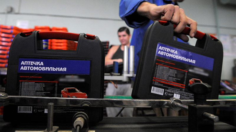 Адвокат Данилов предупредил о штрафах за просроченные лекарства в автоаптечке