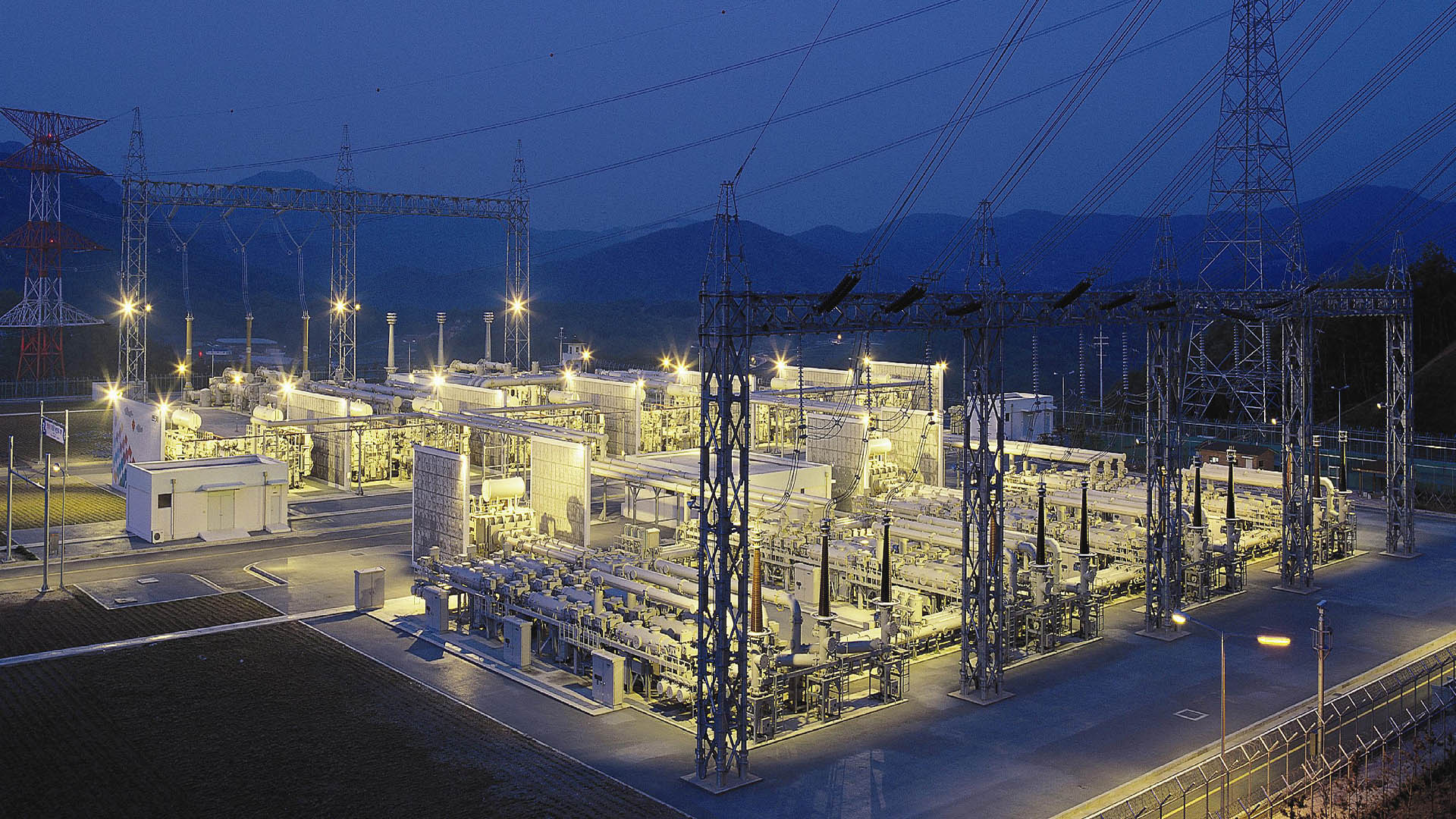 Комплексные услуги по энергоснабжению предприятий: что входит в них и как они работают