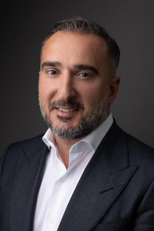 Тигран Гарикович Хачатуров: биография