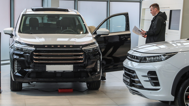 Эксперт назвал самые продаваемые премиальные авто из КНР и оценил ситуацию на рынке