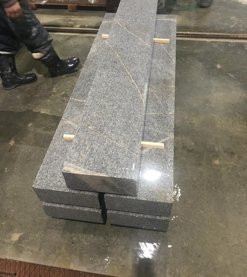 Бордюр из прочного гранита: полный гид