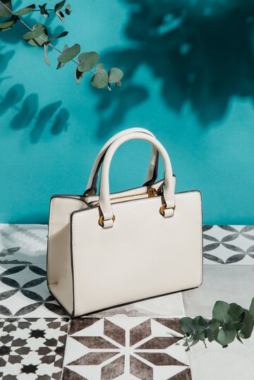 Как работает сервис покупки и продажи эксклюзивных вещей Qultura