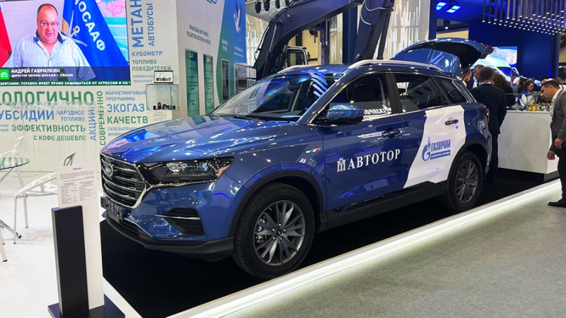 «Автотор» представил первый в РФ метановый кроссовер