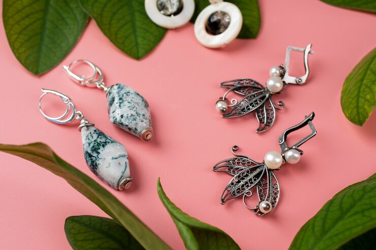 Как выбрать ювелирные серьги: практическое руководство