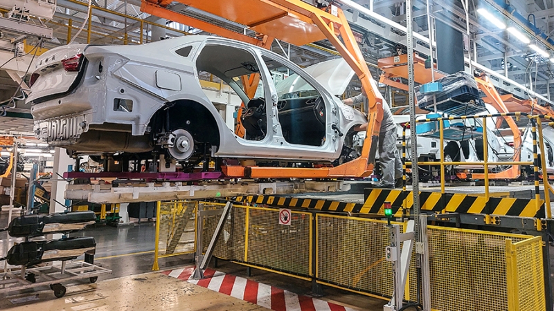 Глава Минпромторга предупредил о сложностях для автопрома в 2025 году