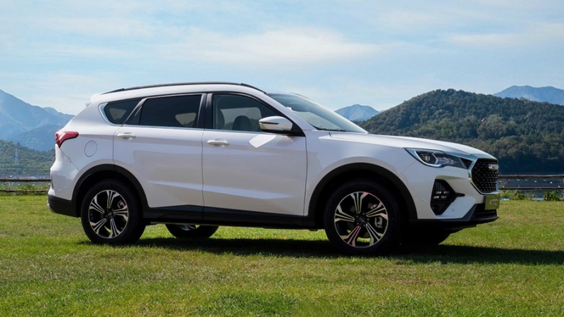 Jetour представила кроссовер X70 в России