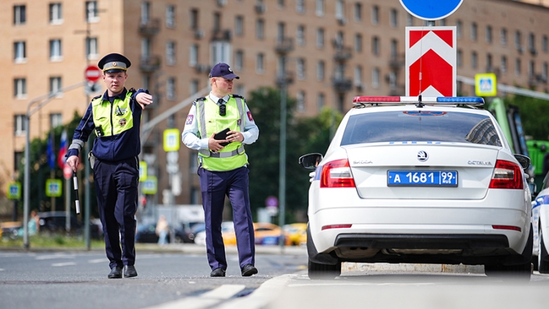 Госдума одобрила увеличение штрафа за отказ остановиться по требованию полиции