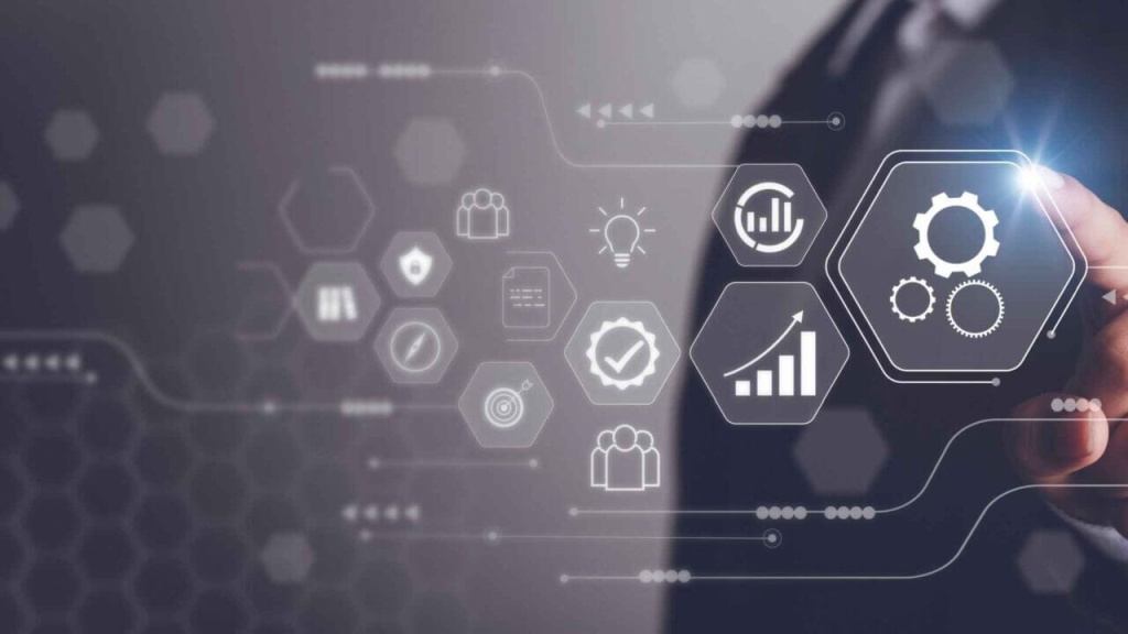 Роботизация в производстве: Преимущества, вызовы и будущее