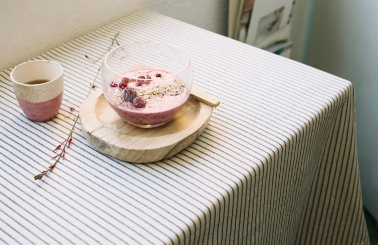 Подоконник из акрилового камня: стильный, практичный и долговечный выбор